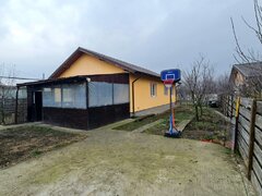 Casa individuala de familie, curte mare 500 mp, padure in apropiere